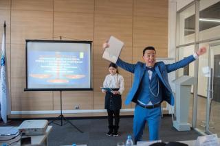 Молодые ученые сразились за звание самого остроумного в Алматы