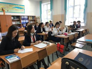 Профориентационные работы в школе №2 Жетысуского района города Алматы