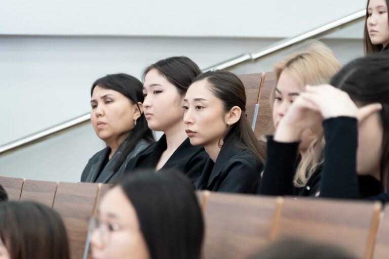 ac95c085-e0f7-4ff2-9302-72ea6b4a45c5