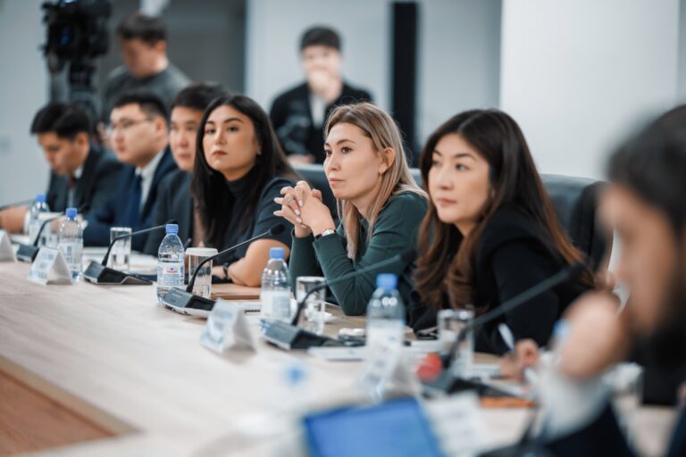 e294450b-d300-4c9d-9d4a-8a9eeecec575