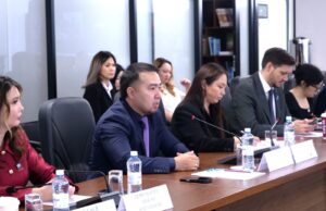 Сарапшылар «Жастар» ғылыми-зерттеу орталығында өзекті мәселелерді талқылады